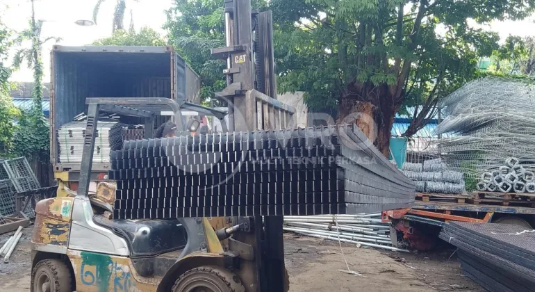 Pabrik Steel Grating
